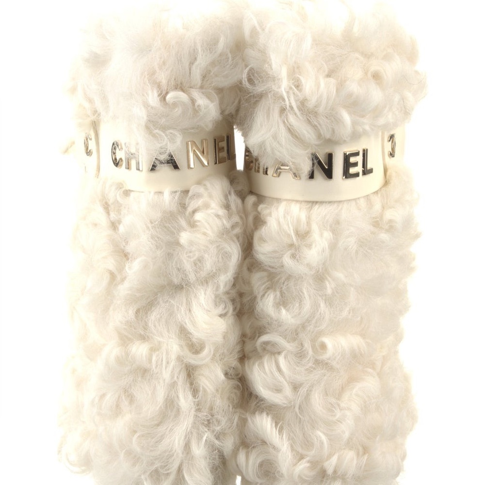 NWT CHANEL Interlocking CC Shearling 2021 Boots - Picture 6 of 12